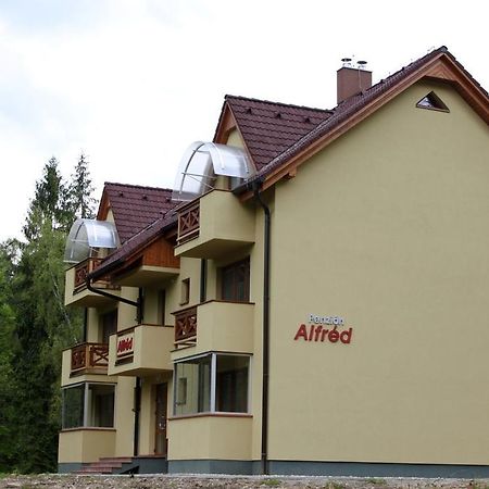 Penzion Alfred Stará ľubovňa エクステリア 写真